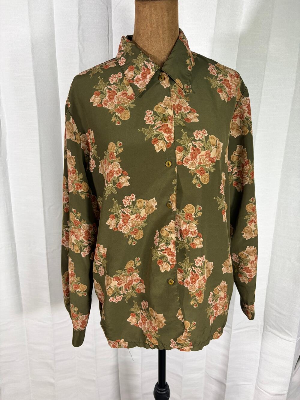 WITT Collection Olive Floral Button-Up Blouse Size 10